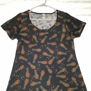 NWOT LuLaRoe size xs black top with cats.